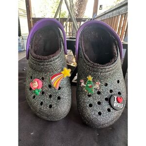 Kids Crocs Glitter Iridescent Black  &‎ Purple Lined Clogs With Charms